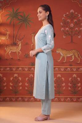 Blue silk blend embroidered churidar set 3