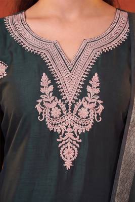 Dark-green silk blend embroidered churidar set 3