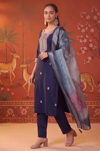 Navy-blue silk blend embroidered churidar set