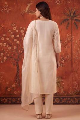 Off-white chanderi silk embroidered churidar set 3