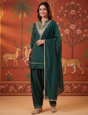 Green silk blend embroidered palazzo set 1