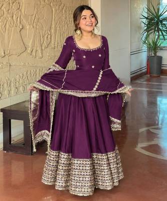 Purple silk blend embroidered flared gown set 1
