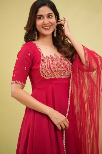 Red silk blend embroidered flared gown set