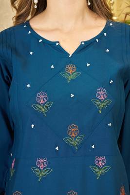 Heavy rayon kurta pant stitched 3