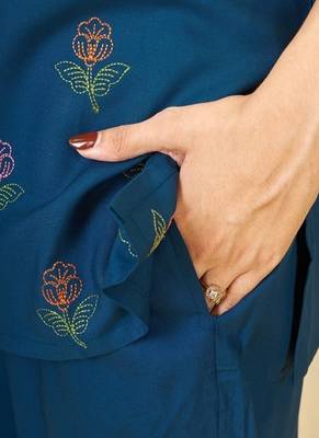 Heavy rayon kurta pant stitched 4