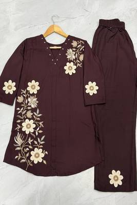 Heavy rayon kurta pant stitched 5