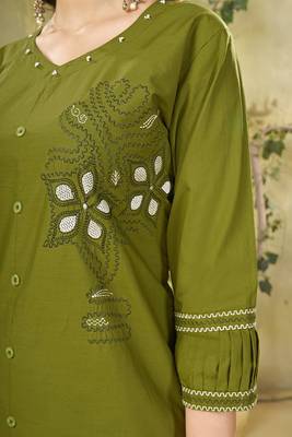 Heavy rayon kurta pant stitched 4