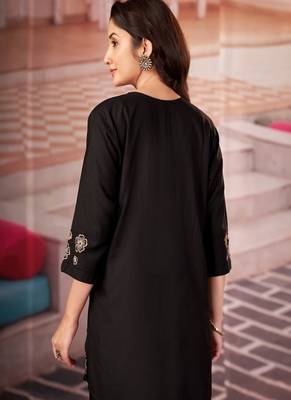 Heavy rayon kurta pant stitched 2