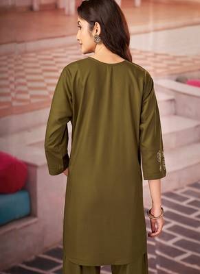 Heavy rayon kurta pant stitched 2