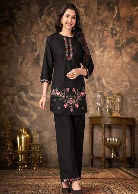 Heavy rayon kurta pant stitched 1