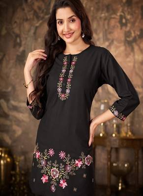 Heavy rayon kurta pant stitched 3