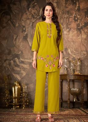 Heavy rayon kurta pant stitched 1