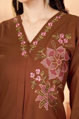 Heavy rayon kurta pant stitched 4
