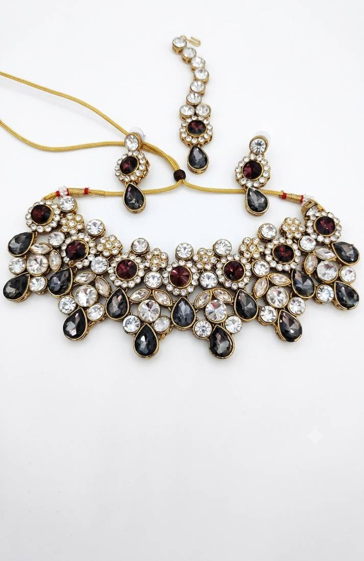 Grey stone kundan choker necklace set