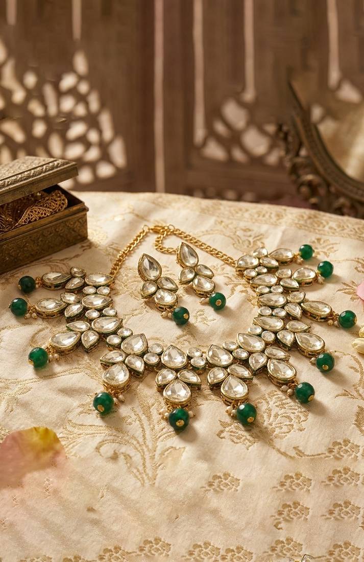 Green bead floral motif  necklace set