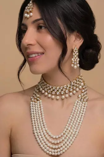 Off-white pearl & kundan bridal set