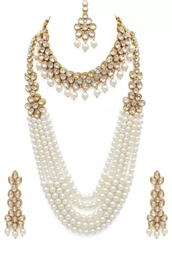 Off-white pearl & kundan bridal set