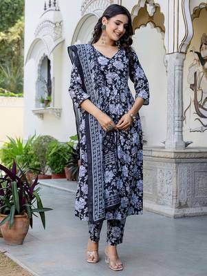 Black printed pure cotton kurta trouser dupatta set 4