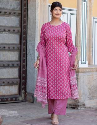Pink printed pure cotton kurta trouser dupatta set 4