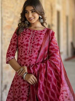 Red printed pure cotton kurta trouser dupatta set 4