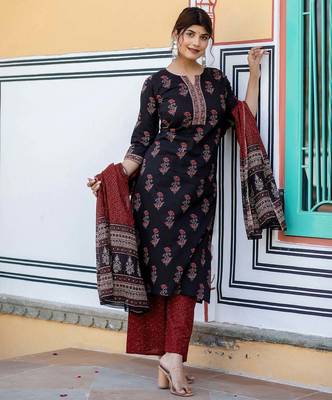 Black printed pure cotton kurta trouser dupatta set 3
