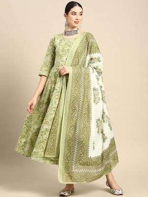 Green printed pure cotton kurta trouser dupatta set 1