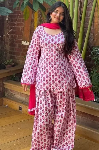 Pink cotton floral printed ethnic kurta set with dupatta