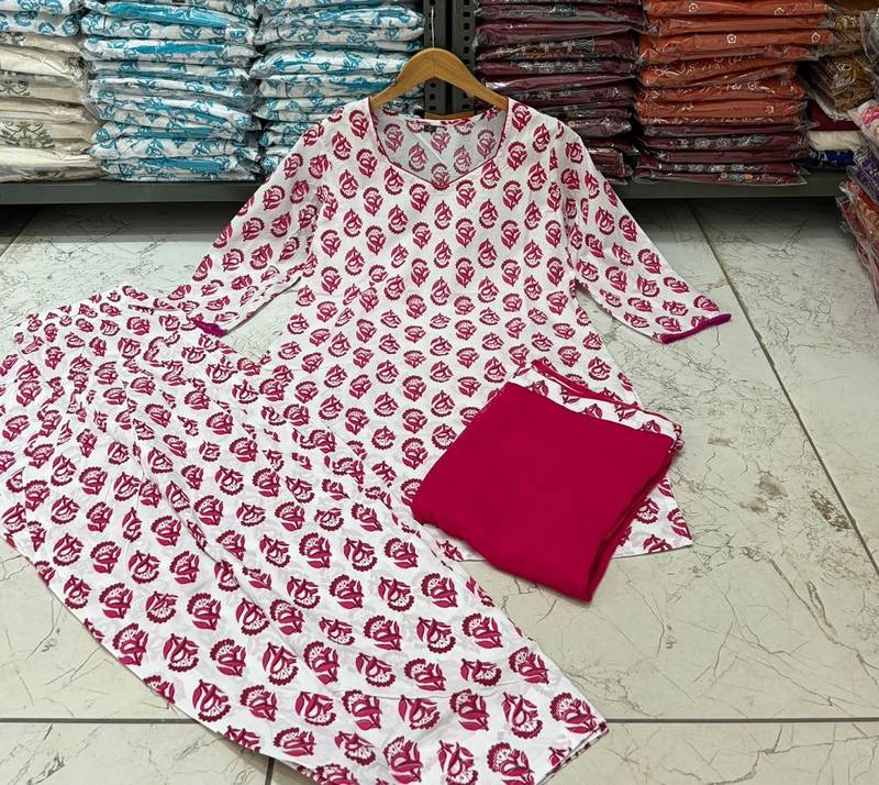 Pink cotton floral printed ethnic kurta set with dupatta