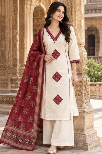 Off-white cotton printed patch work ethnic kurta set with dupatta