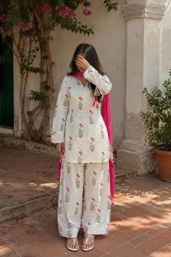 Off-white cotton floral printed ethnic kurta set with dupatta