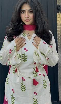 Off-white cotton floral printed ethnic kurta set with dupatta 2