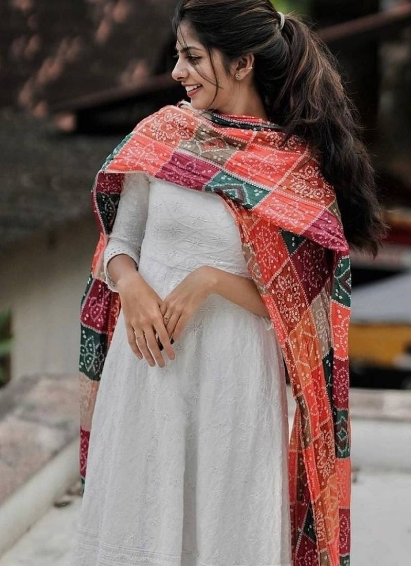White cotton plain chikankari long kurta with dupatta
