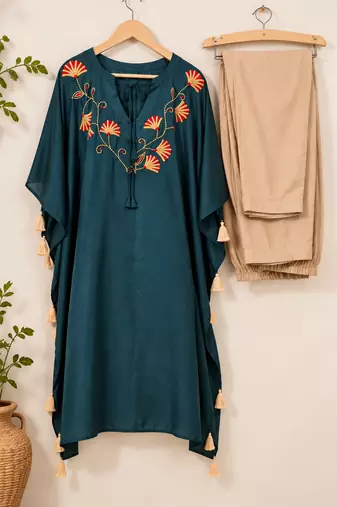 Gotta work kaftan set