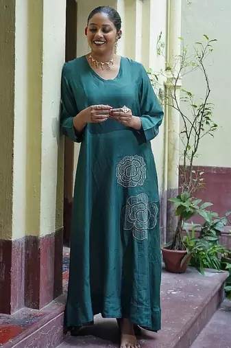 Applique maxi dress
