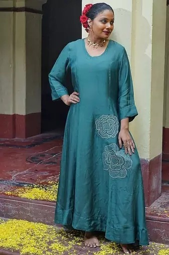 Applique maxi dress