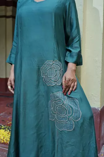 Applique maxi dress