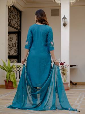 Firozi color viscose silk fabric embroidered work kurta set 2