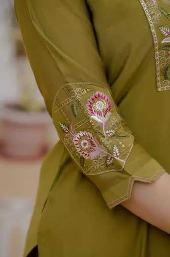 Mehendi color viscose silk fabric embroidered work kurta set