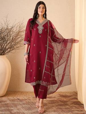 Maroon color smart and fancy silk blend embroidered readymade salwar kameez 5