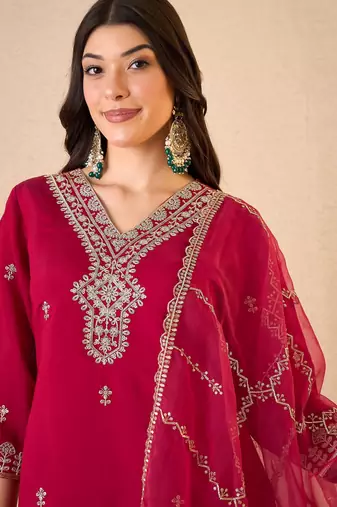 Pink color smart and fancy silk blend embroidered readymade salwar kameez