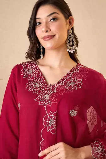 Pink color smart and fancy silk blend embroidered readymade salwar kameez