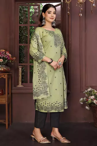 Olive green color smart and stylish cotton fabric elegant kurta set