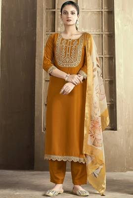 Mustard color smart and stylish chanderi fabric elegant kurta set 1