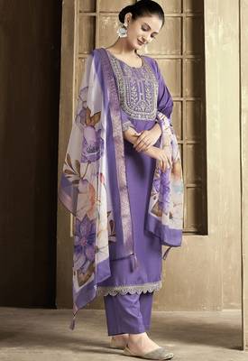 Purple color smart and stylish chanderi fabric elegant kurta set 5