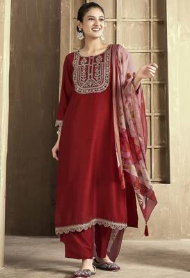 Maroon color smart and stylish chanderi fabric elegant kurta set 1