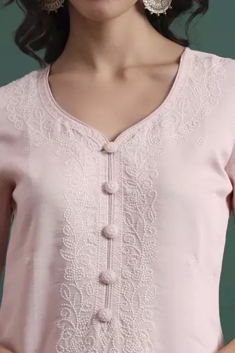 Pink color smart and stylish silk blend fabric elegant kurta set