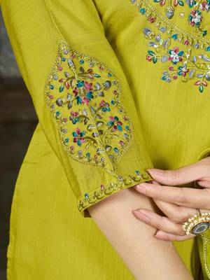 Parrot green color marina silk fabric thread embroidered ethnic fancy kurta set 4