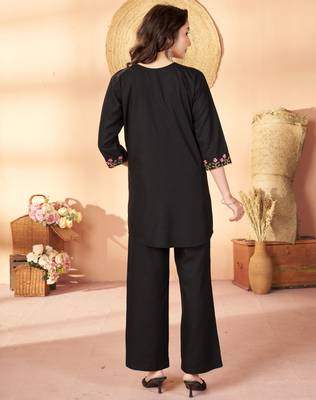 Black color thread work co-ord set dress for trendy girls 2