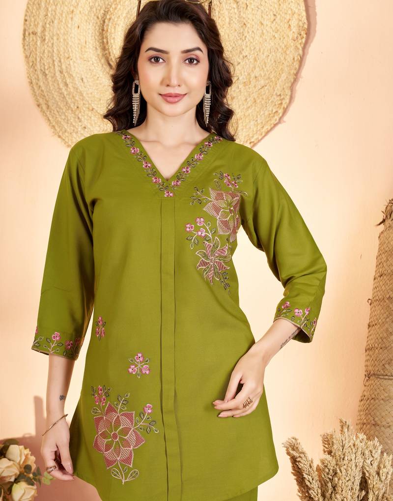 Mehendi color thread work co-ord set dress for trendy girls