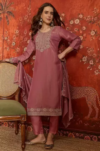 Pink color smart and ethnic silk fabric embroidered partywear suit